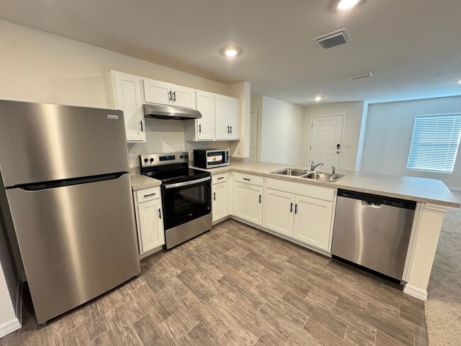 Building Photo - $300 Off a month of rent!!! BRAND NEW! You'll be the first to live in this NEWLY BUILT home! PROM...