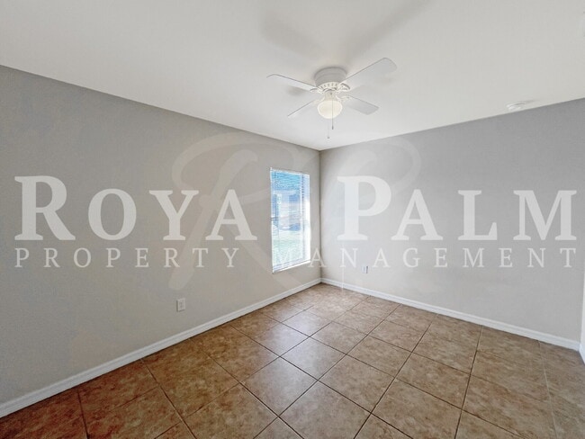 Building Photo - 3 Bed 2 Bath in Cape Coral — Curb Appeal. Fresh Style. Zero Hassle.