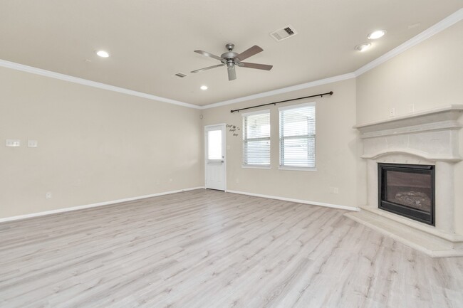 Building Photo - 3018 Shadowbrook Chase Ln