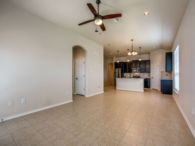 Building Photo - 6210 Katy Star