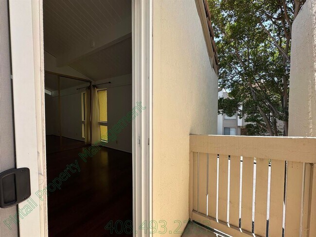 Building Photo - 802 Kingfisher Terrace