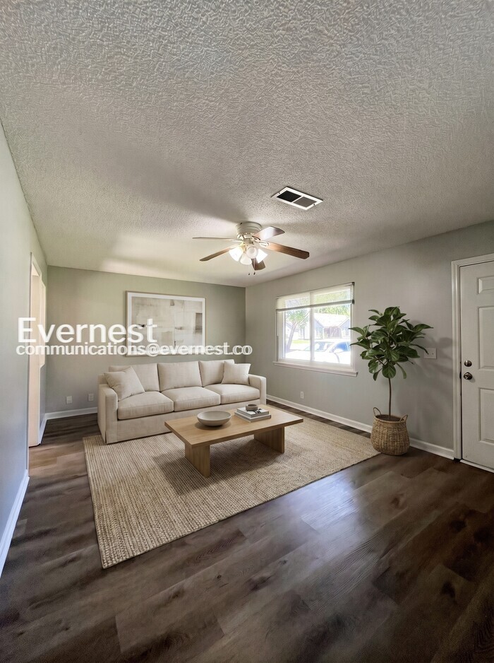Building Photo - 409 Alexander Dr