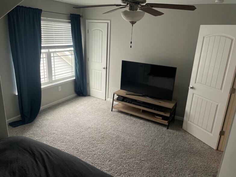Bedroom 3 - 5500 Curtis Breathwaite Ln