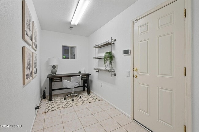 Building Photo - 14508 W Corral Dr