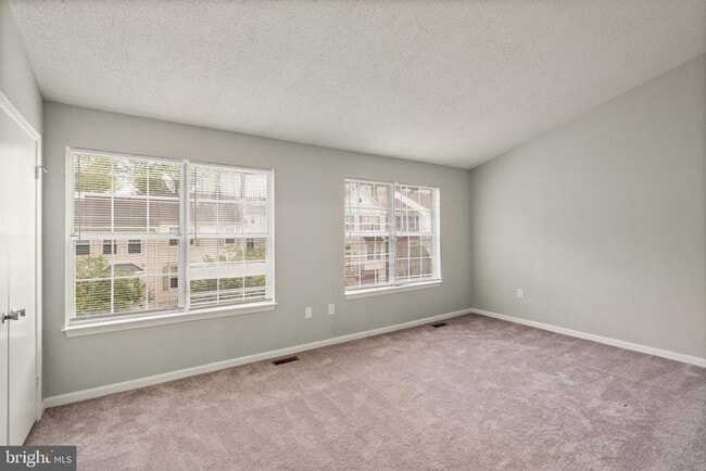 Building Photo - 12221 Wye Oak Commons Cir
