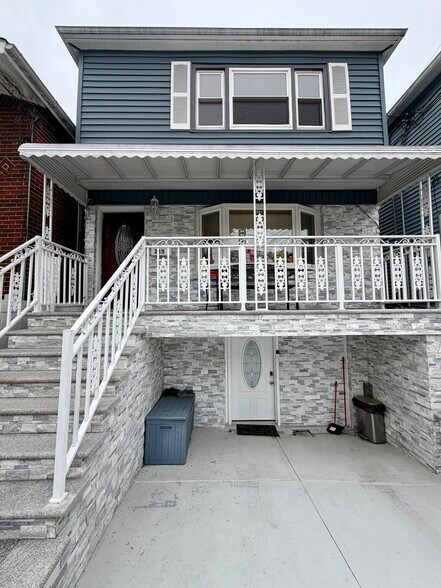 Building Photo - 215 Seaview Ave