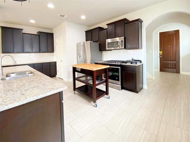 Building Photo - 414 Field Corn Ln