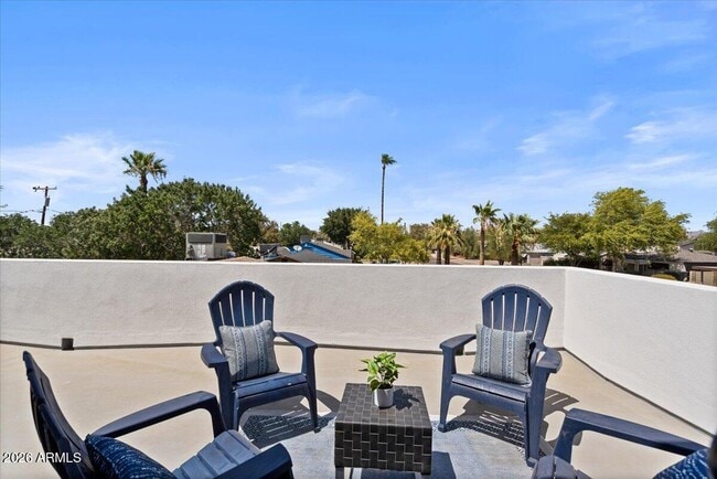 Building Photo - 230 W Monterosa St