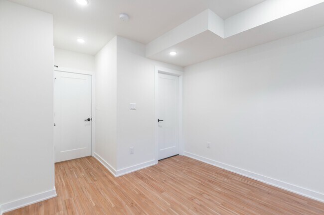 Building Photo - 810 W Norris St