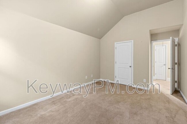 Building Photo - 1023 Iris Glen Dr