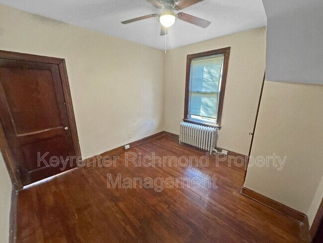 Building Photo - 2806 Hawthorne Ave