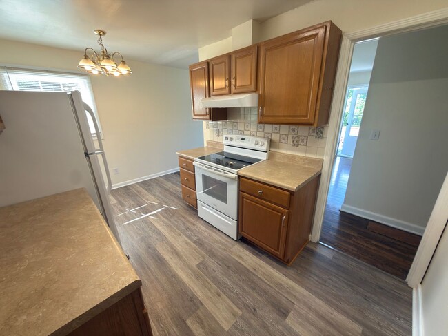 Building Photo - Christiansburg, 3 BR / 1 BA, Available for rent