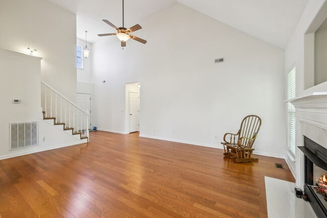 Building Photo - 4012 Kristen St