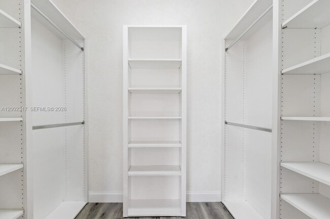 Building Photo - 152 Santa Barbara Way