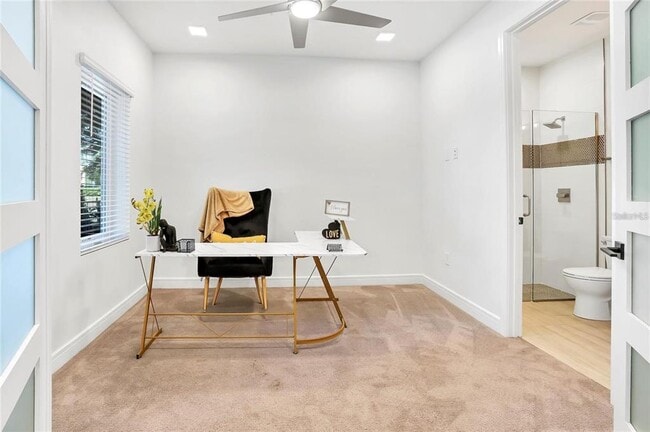 Building Photo - 212 E Pineloch Ave