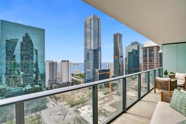 Building Photo - 1300 S Miami Ave