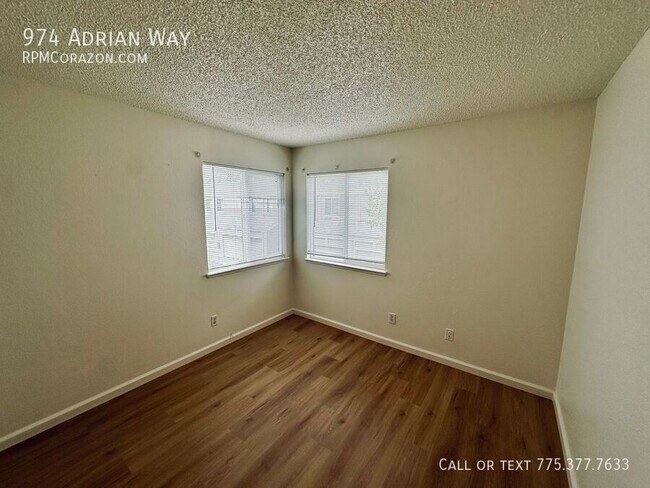 Building Photo - 974 Adrian Way