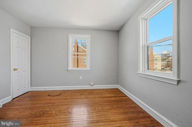 Building Photo - 816 Washington St