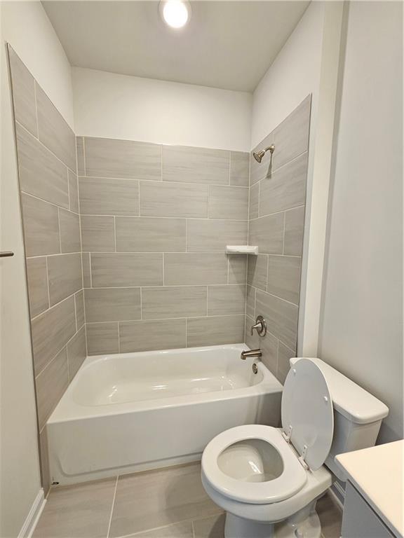 Building Photo - 7875 Tiberon Pkwy