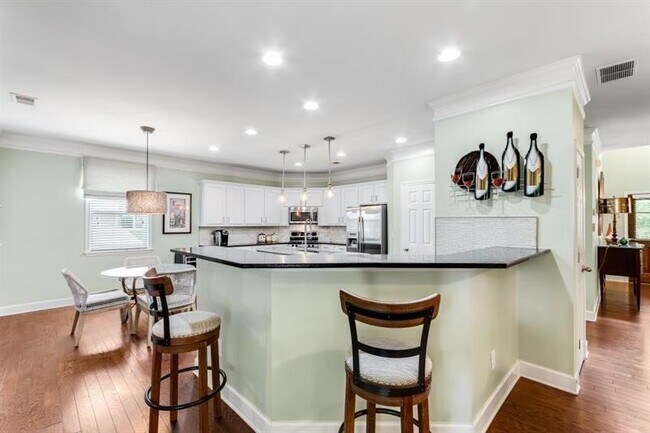 Building Photo - 10957 Waters Rd