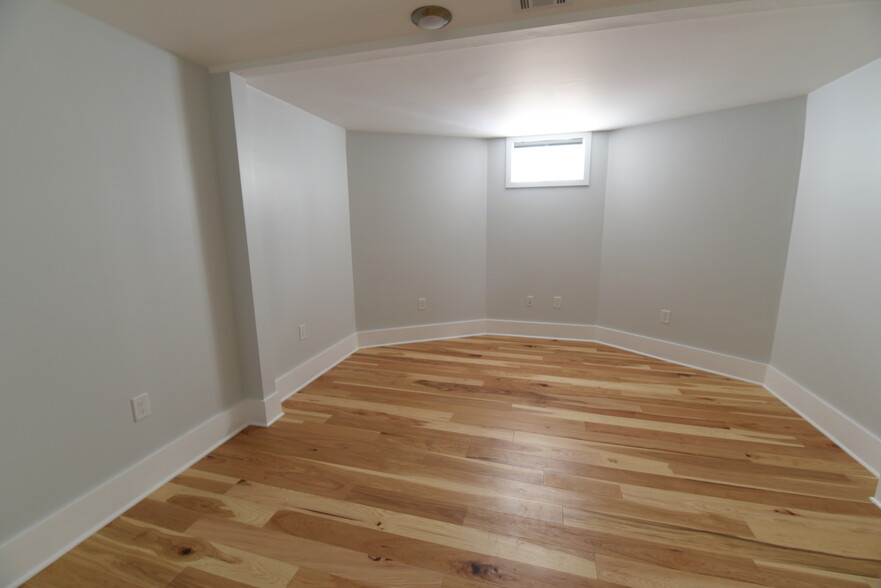 Basement lounge - 90 Bartlett St