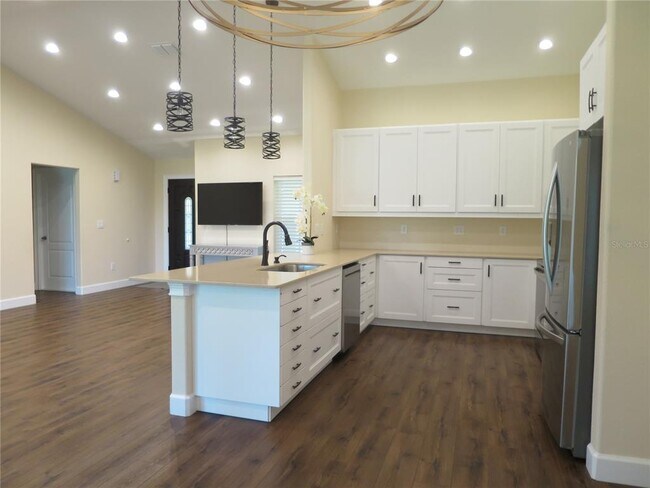 Building Photo - 36426 Tanner Ln