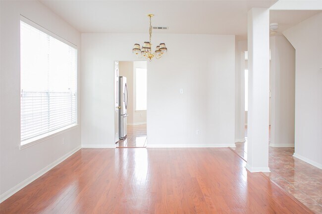 Building Photo - 14603 Bladenboro Dr