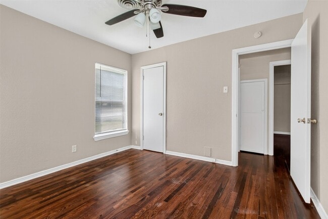 Building Photo - 10943 Desdemona Dr