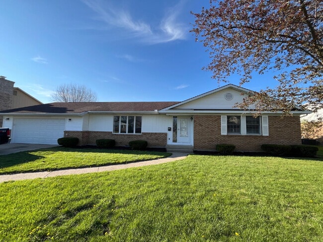 Building Photo - 1331 Spruce Ave