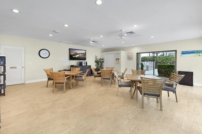 Building Photo - 9900 S Ocean Dr
