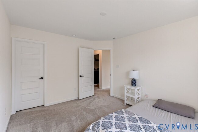 Building Photo - 10702 Skippers St