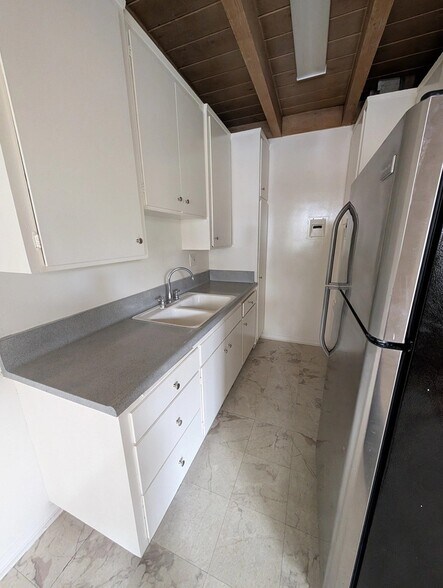 Building Photo - 3758 Inglewood Blvd