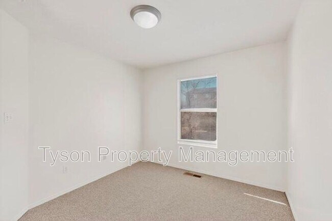 Building Photo - 915 Wood Duck Dr SW