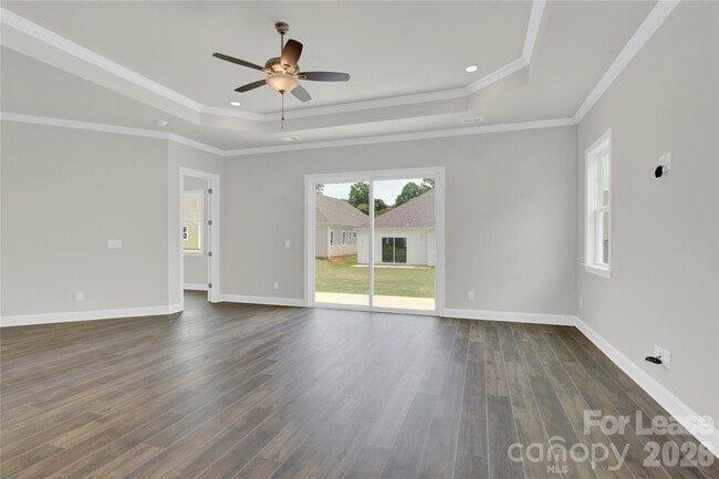 Building Photo - 4592 Kobus Ct.