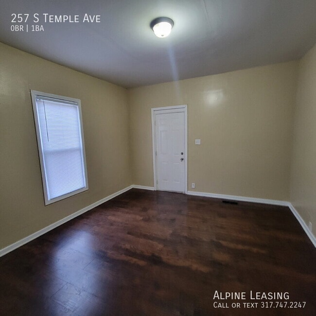 Building Photo - 257 S Temple Ave