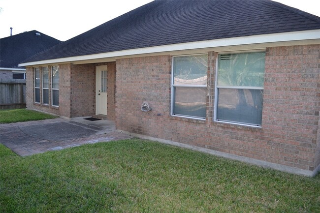 Building Photo - 1909 Highland Point Ct