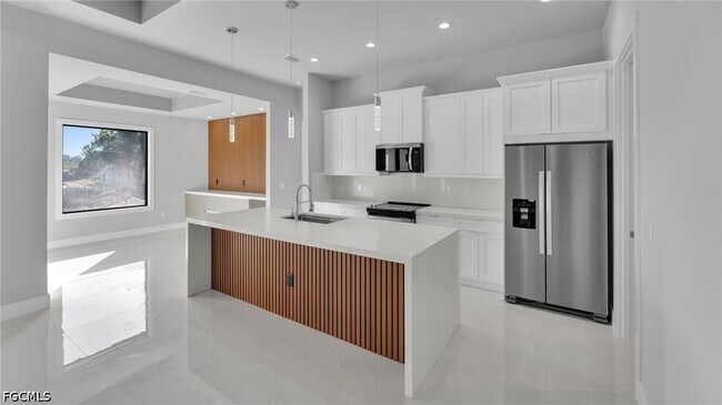 Building Photo - 1306 Beth Ave N
