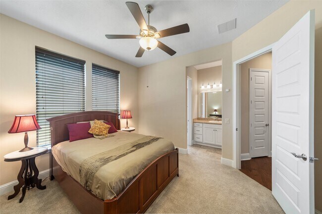 Building Photo - 27626 S Colt Shadow Ln