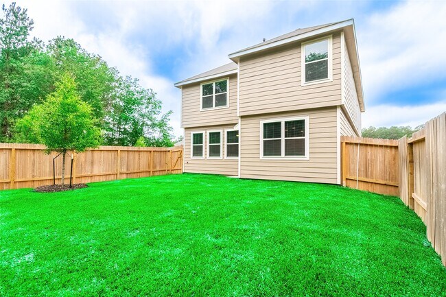 Building Photo - 2413 Tavo Trails Dr