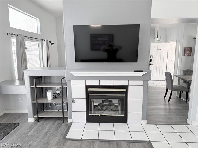 Building Photo - 4216 Totano Dr