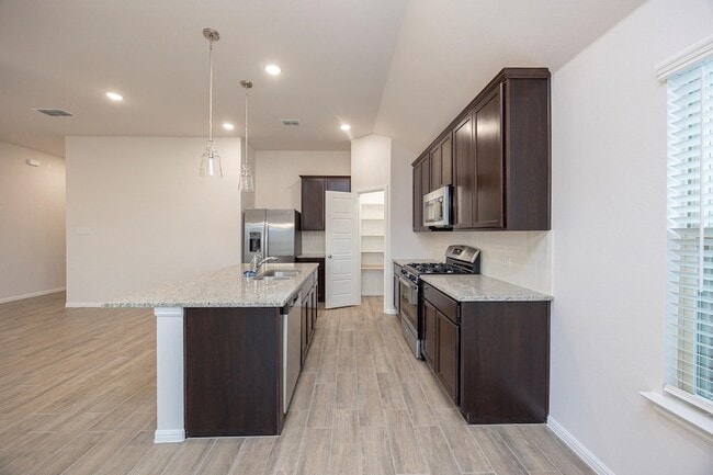 Building Photo - 105 Corcovado Ave