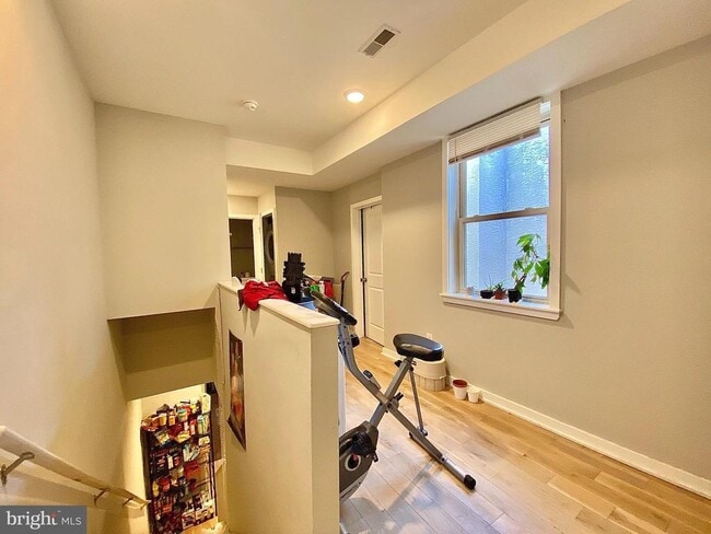 Building Photo - 2020 N Carlisle St