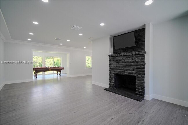 Building Photo - 8390 SW 64th St