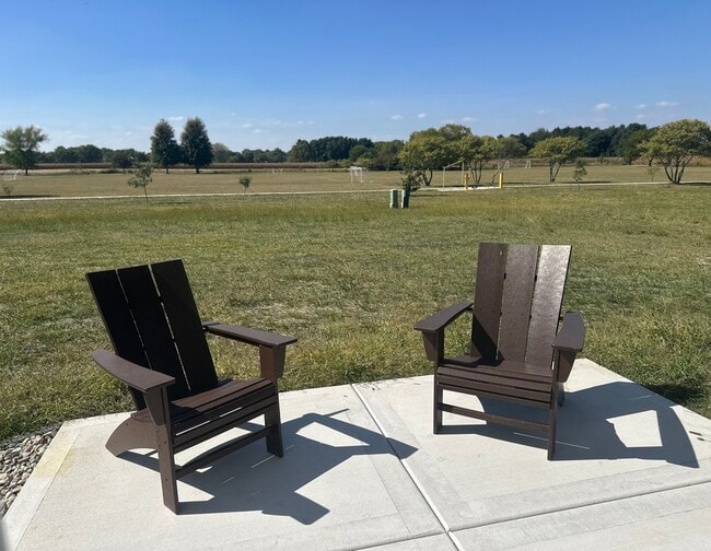 Building Photo - 1319 Sioux Turn