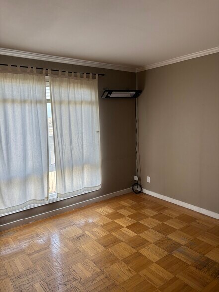 Bedroom 2 - 1987 31st Ave