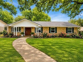 Building Photo - 7716 El Santo Ln