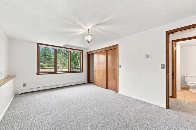 Building Photo - 28248 Harebell Ln