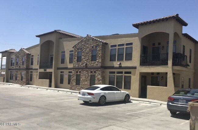 Building Photo - 501 Redd Rd