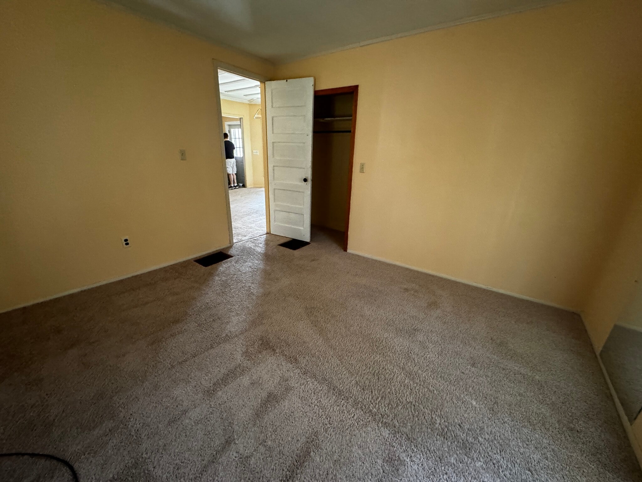 Bedroom - 301 S Pleasant St