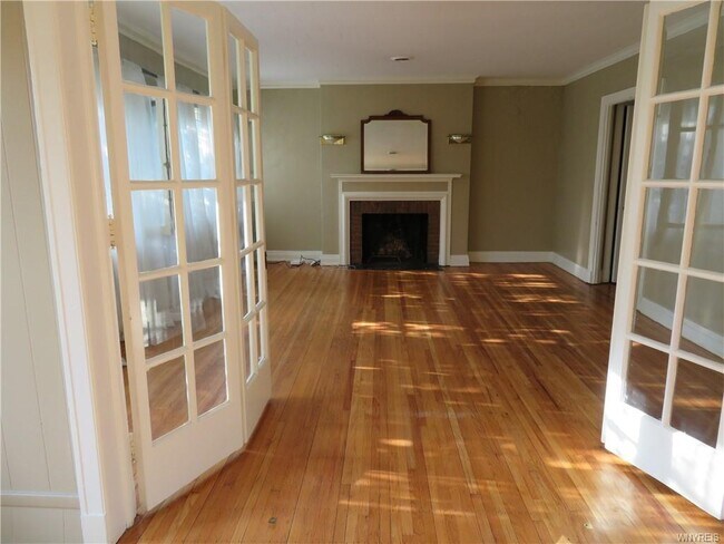 Building Photo - 125 Elmwood Ave